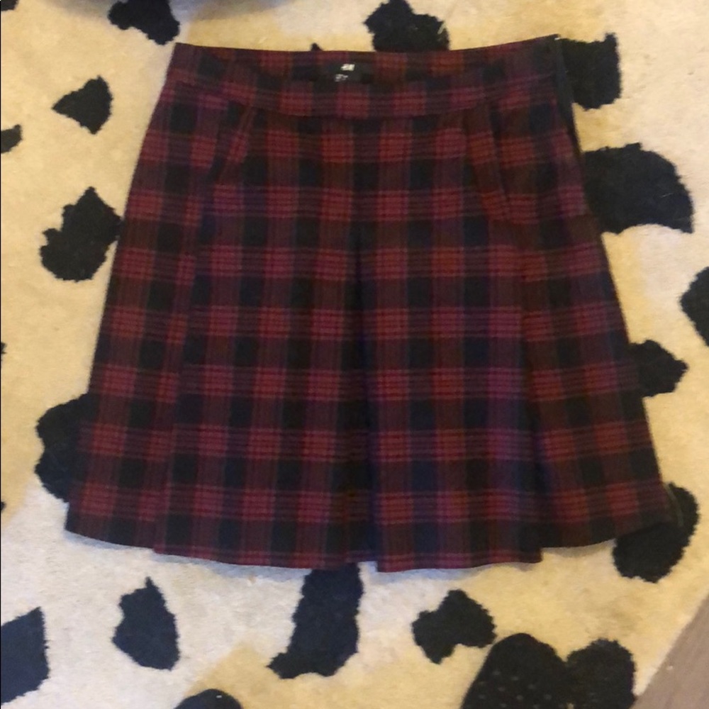Plaid pleated skirt, never worn